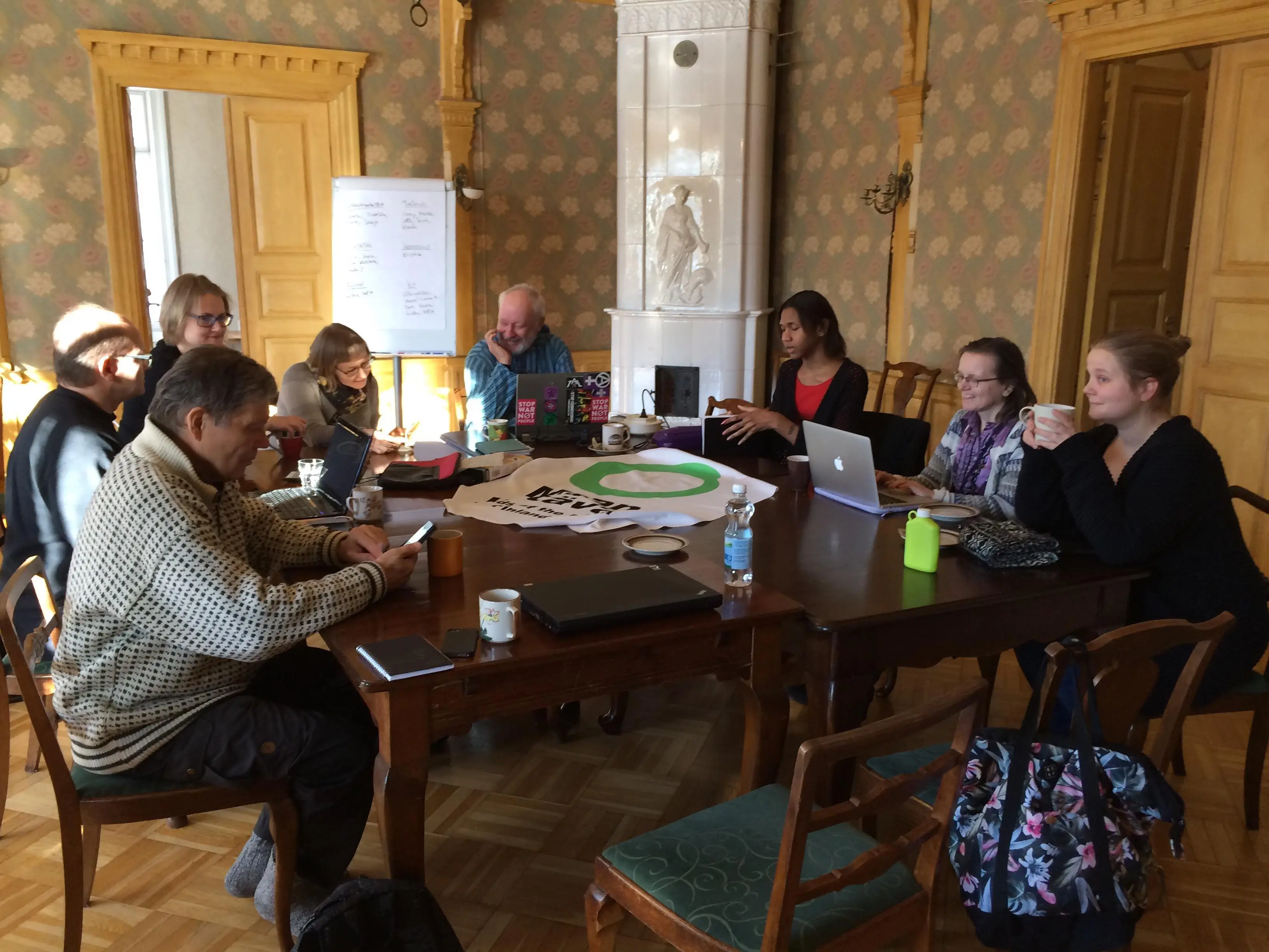 Ahkerointia jaostopäivässä.