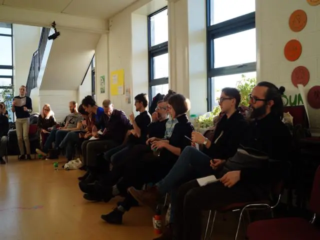 Kokousosallistujia eri puolilta Eurooppaa